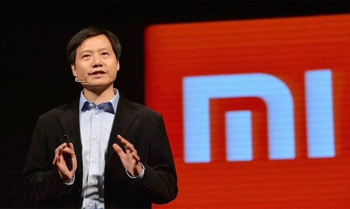 Aprenda como ensinar educação financeira para crianças de forma simples e prática. Dicas, jogos e estratégias para formar adultos conscientes financeiramente desde cedo.